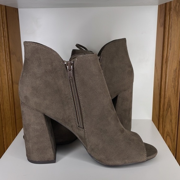 Y Not Chunky Lace-Up & Zipper Heal - Women’s 9M - Picture 4 of 7